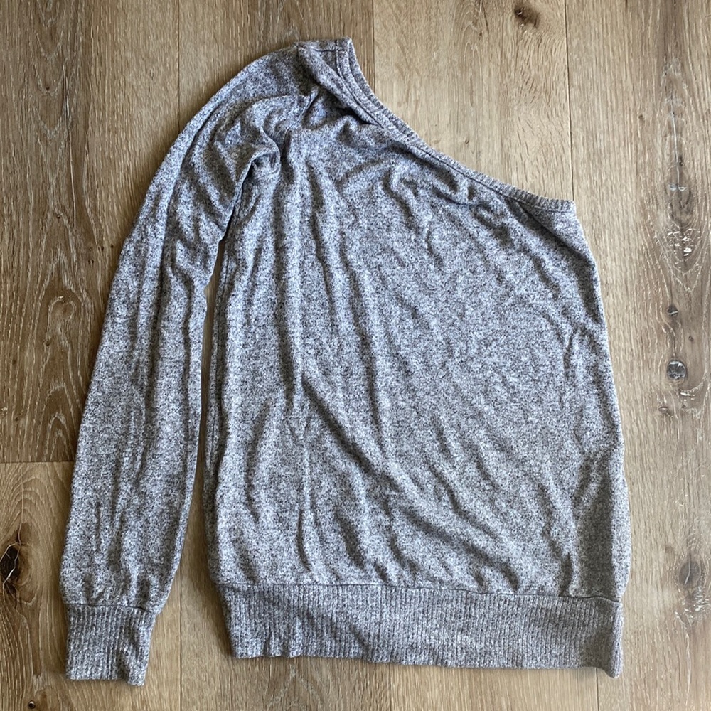 A&F one shoulder shirt
